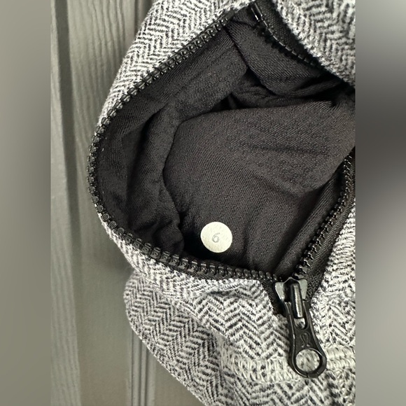 Lululemon Herringbone Jacket Zip Front Size 6 - Picture 5 of 5